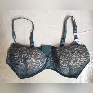 Daisy‎ Fuentes Bra 40DD Push Up New Z7